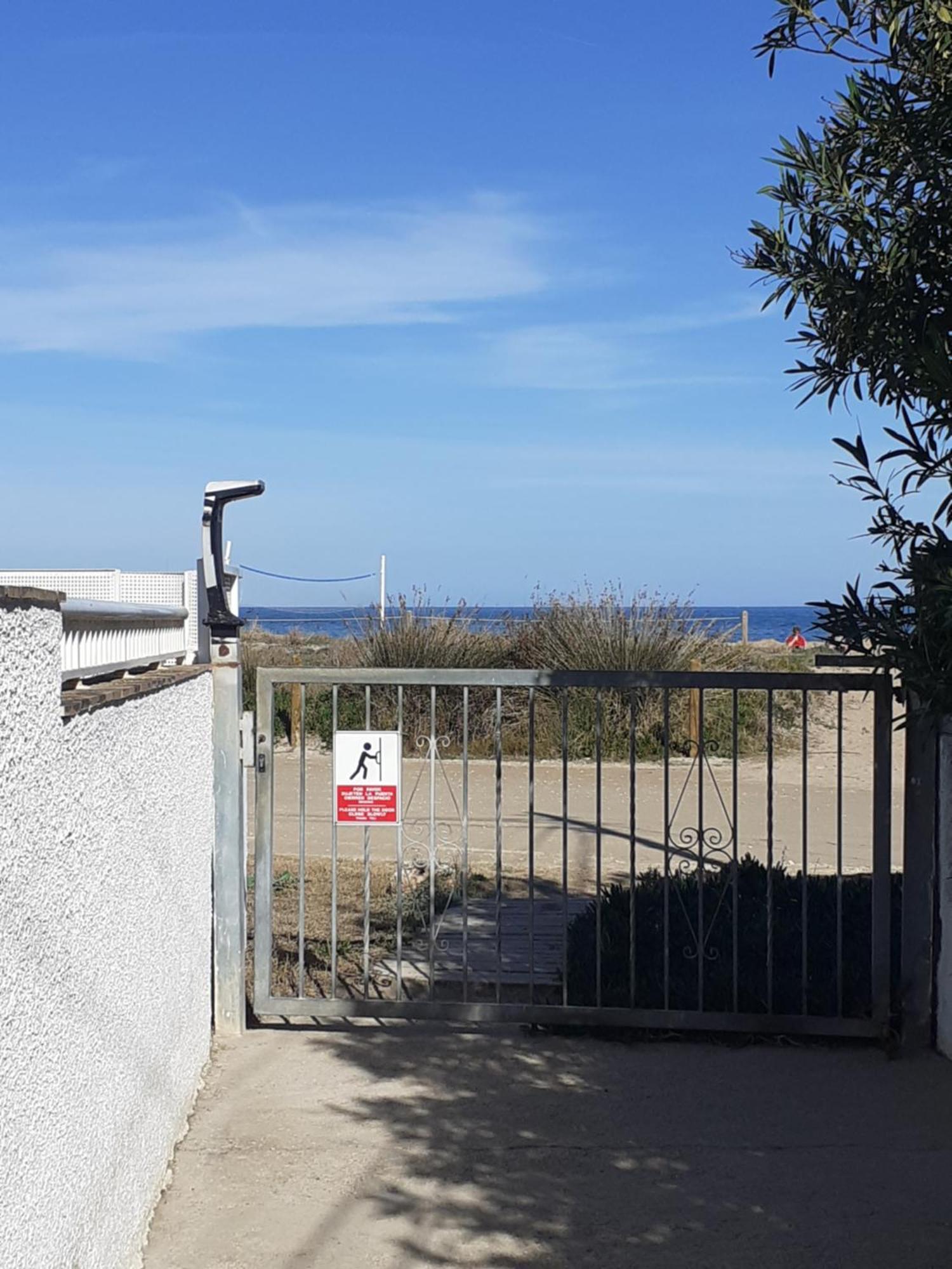 Oasis Apartments Playa Albaranas Denia Exterior photo