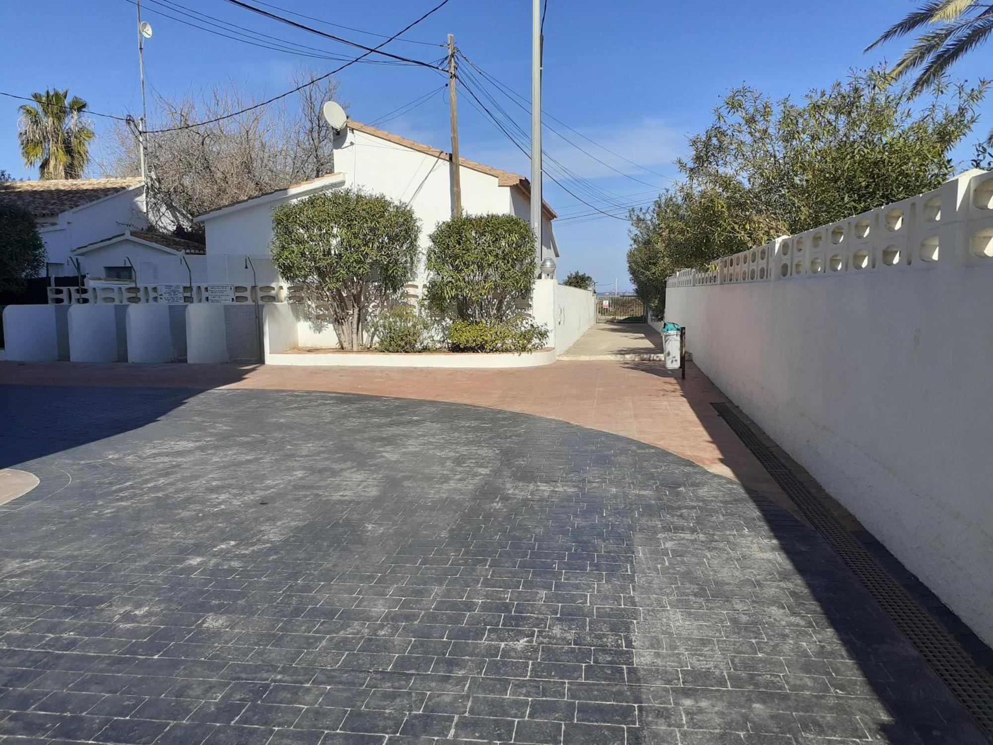 Oasis Apartments Playa Albaranas Denia Exterior photo